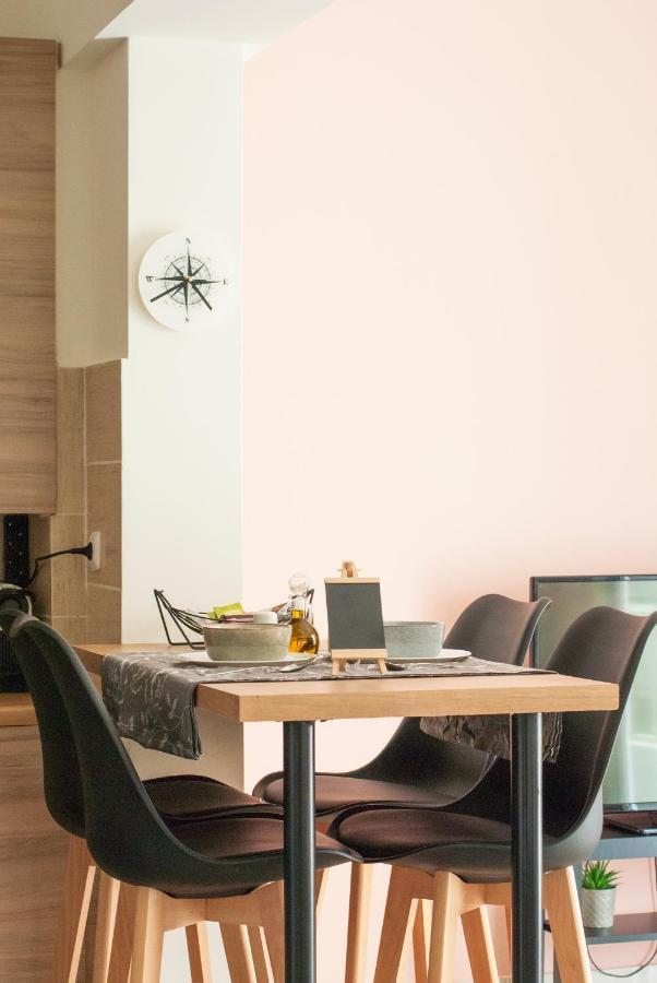 Your Comfy Apartment In Acropolis Area Афины Экстерьер фото